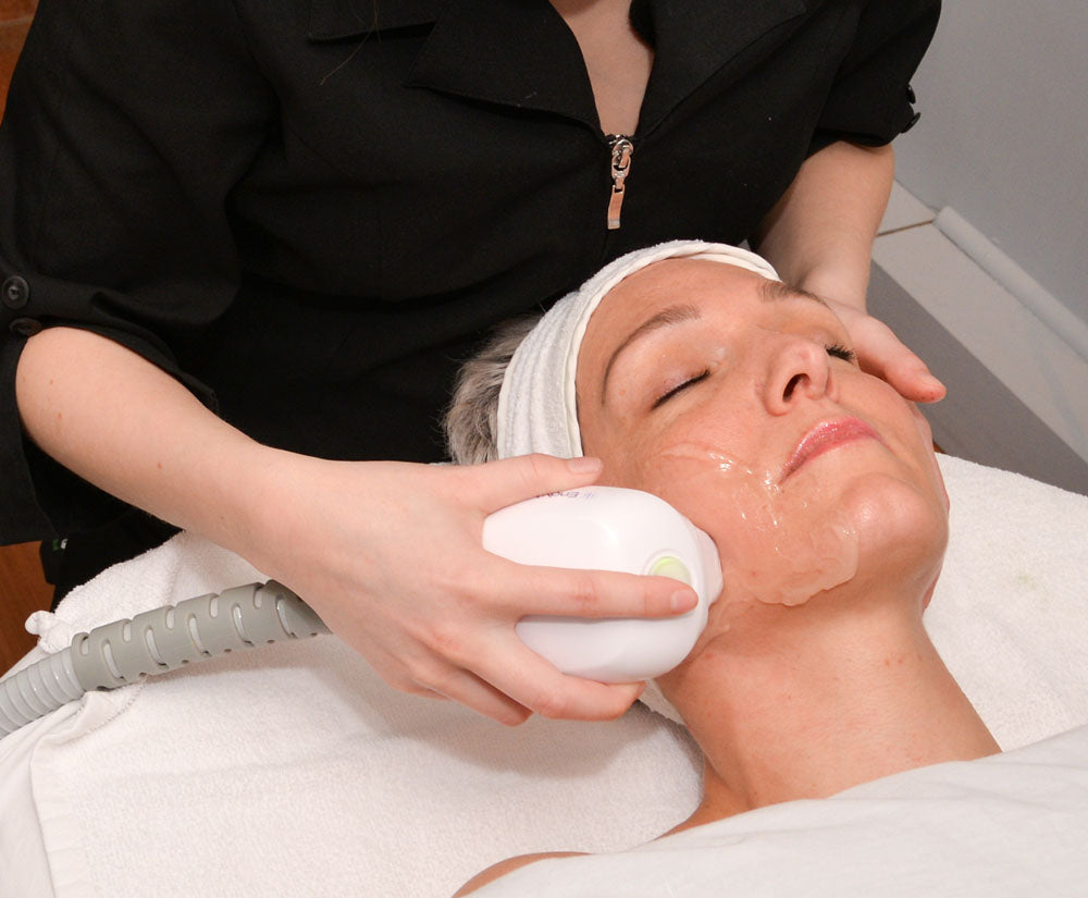 Soin de Raffermissement du visage par radiofréquence-EndyMed 3DEEP